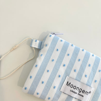 Flat Pouch Blue Stripe