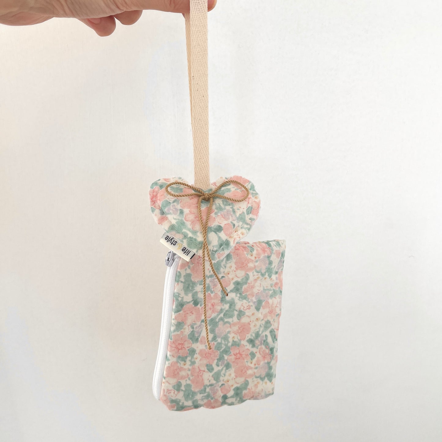 Flat Pouch Pastel Pink Green Floral